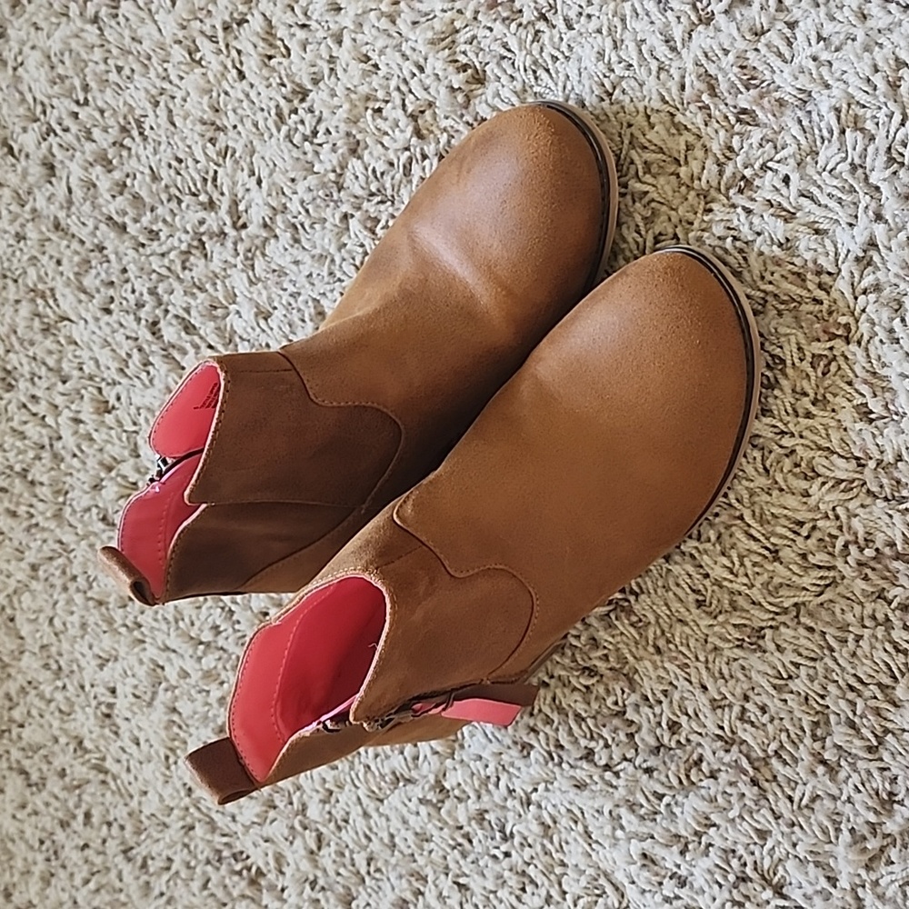 Cat & Jack Ankle Boots size 5